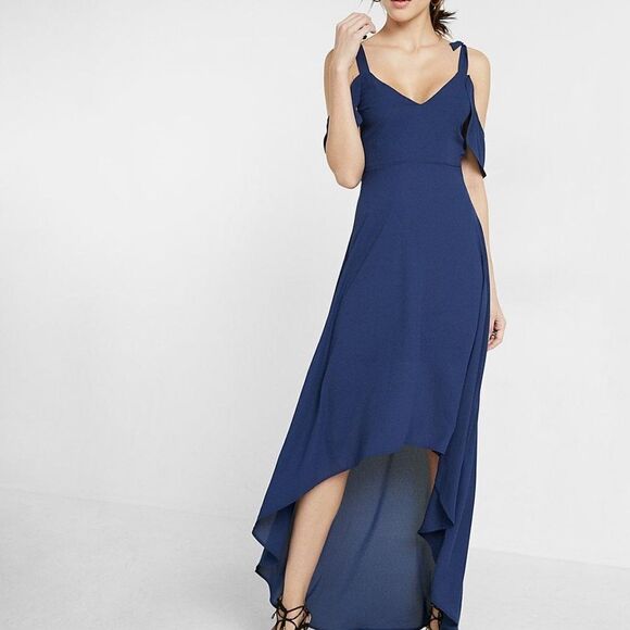 Express Cold Shoulder Maxi Dress - Picture 3 of 4